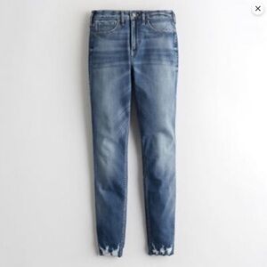 Hollister Curvy High-Rise Super Skinny Jeans